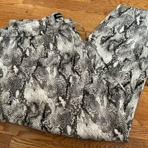 Express High-Rise Snake Print Ankle Pants • Sleek Stretch Fit